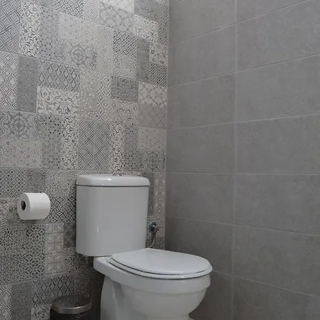 Studio In San Eugenio アパート